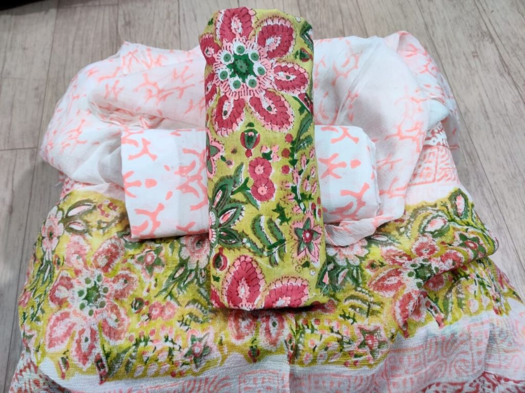 Green Flower Print Cotton Suit Set with Cotton Duppatta