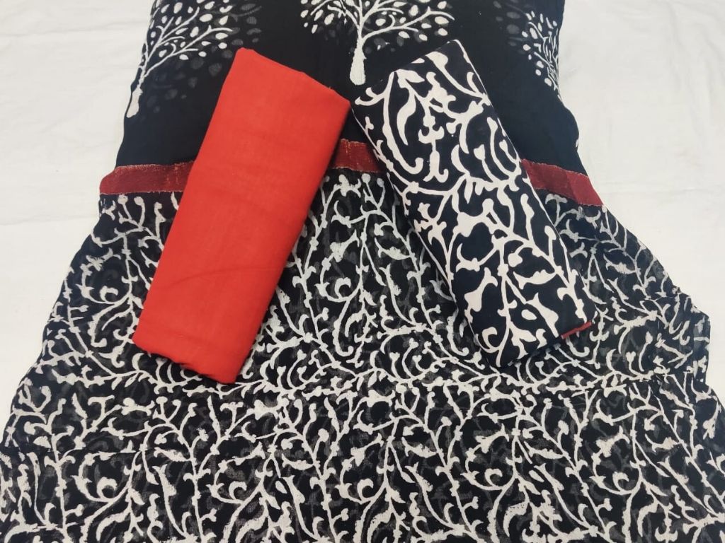 Black & Red Leaf Print Print Cotton Suit Set with Chiffon Dupatta