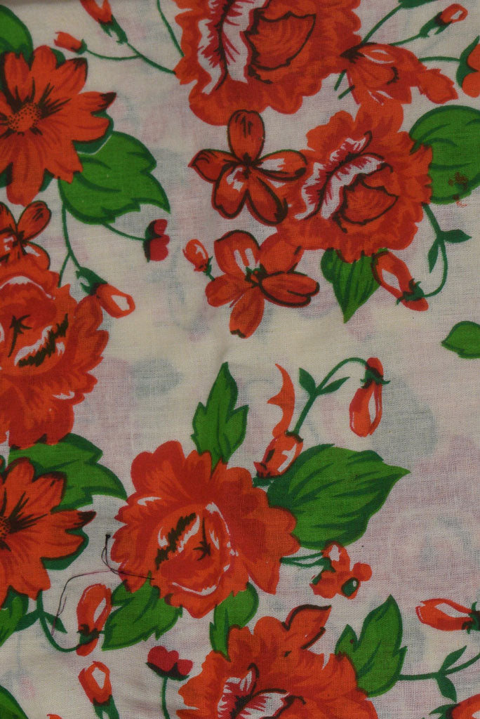 (Cut Piece 0.60 Mtr) White Flower Print Cotton Fabric