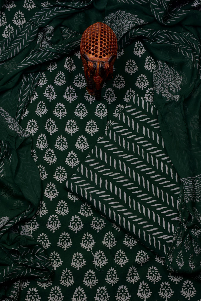 Green Flower Print  Cotton Suit Set with Cotton   Duppatta