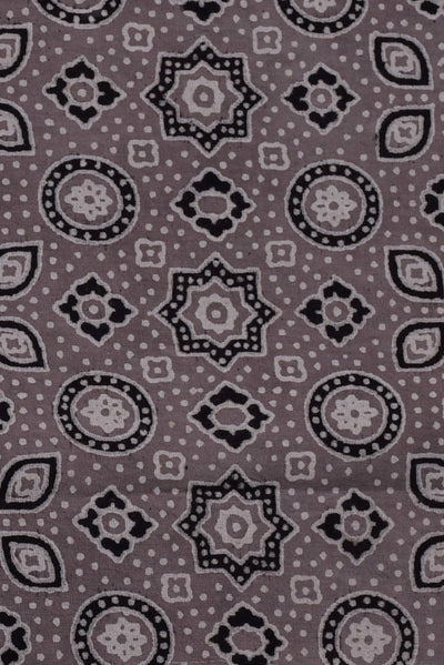 (Cut Piece 0.60 Mtr) Grey Printed Cotton Fabric