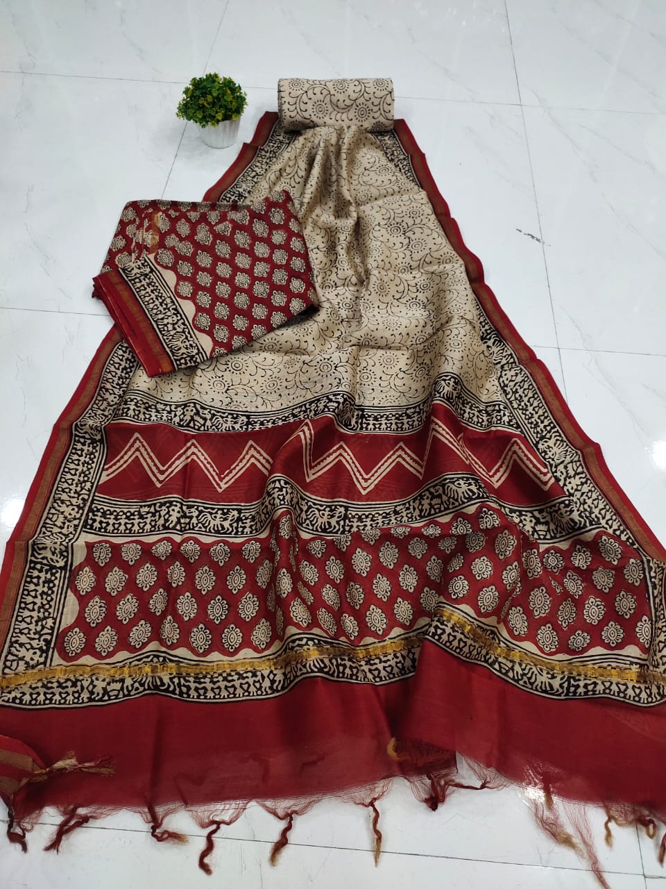Red & Gold Printed Chanderi Silk Unstitched Suit Set with Chanderi Silk Dupatta