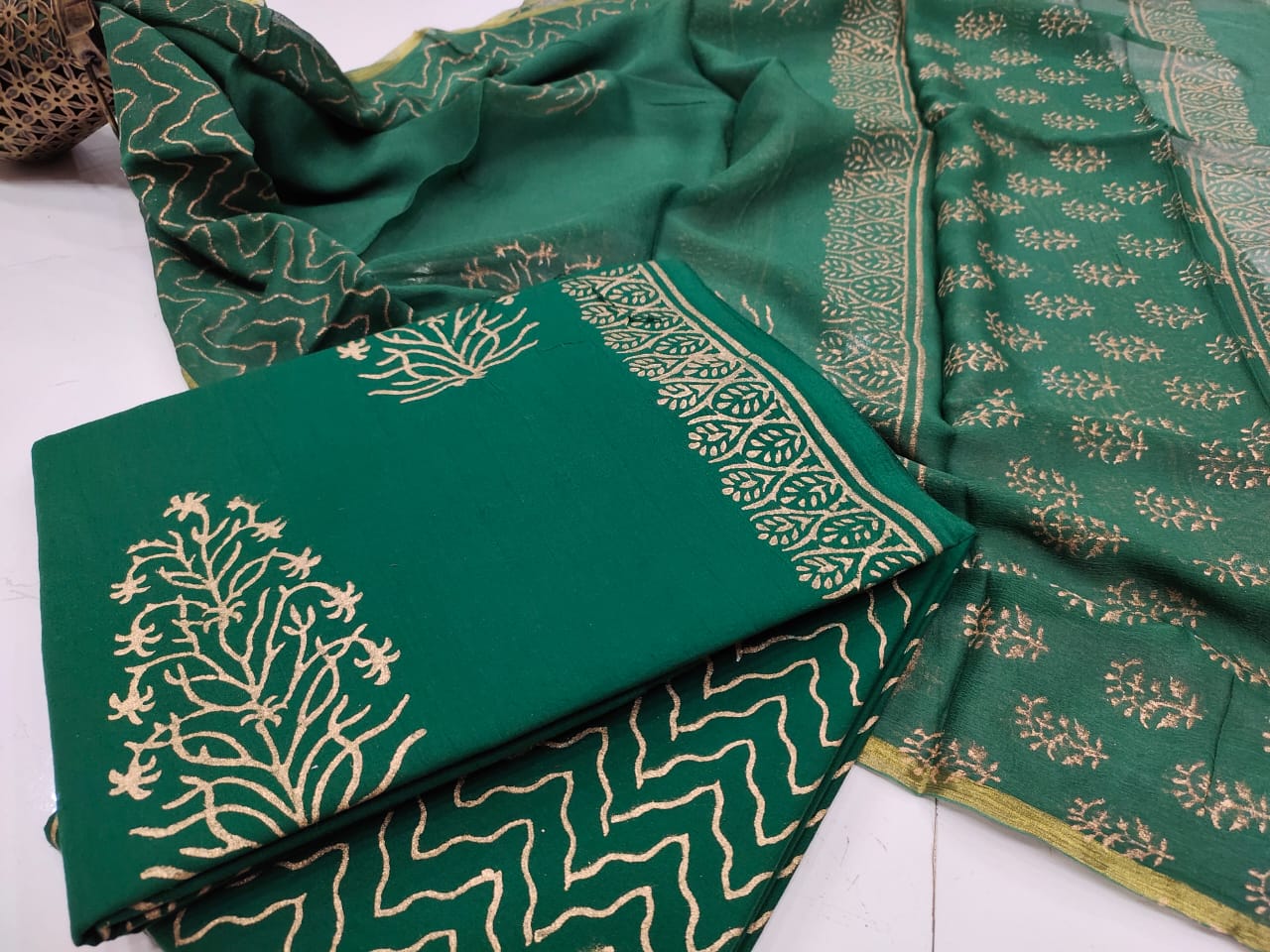 Green Leaf Print  Cotton Suit Set with Chiffon zari  Duppatta