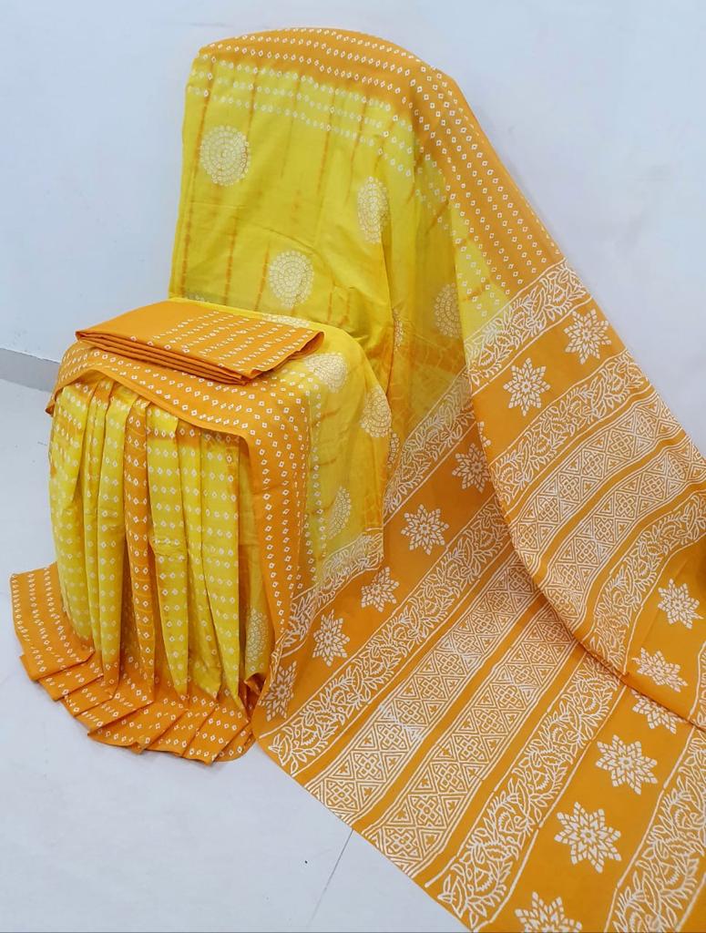 Yellow Start Print Cotton Mul Mul Saree with Blouse