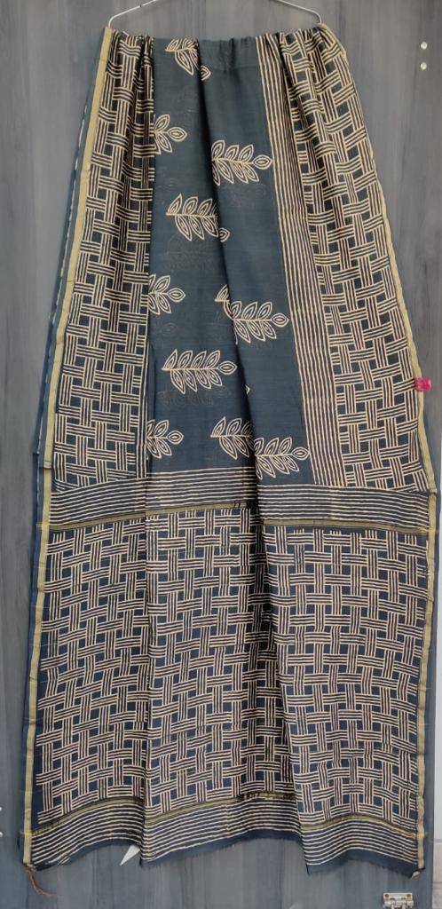 Grey Flower Print Chanderi Saree with Blouse