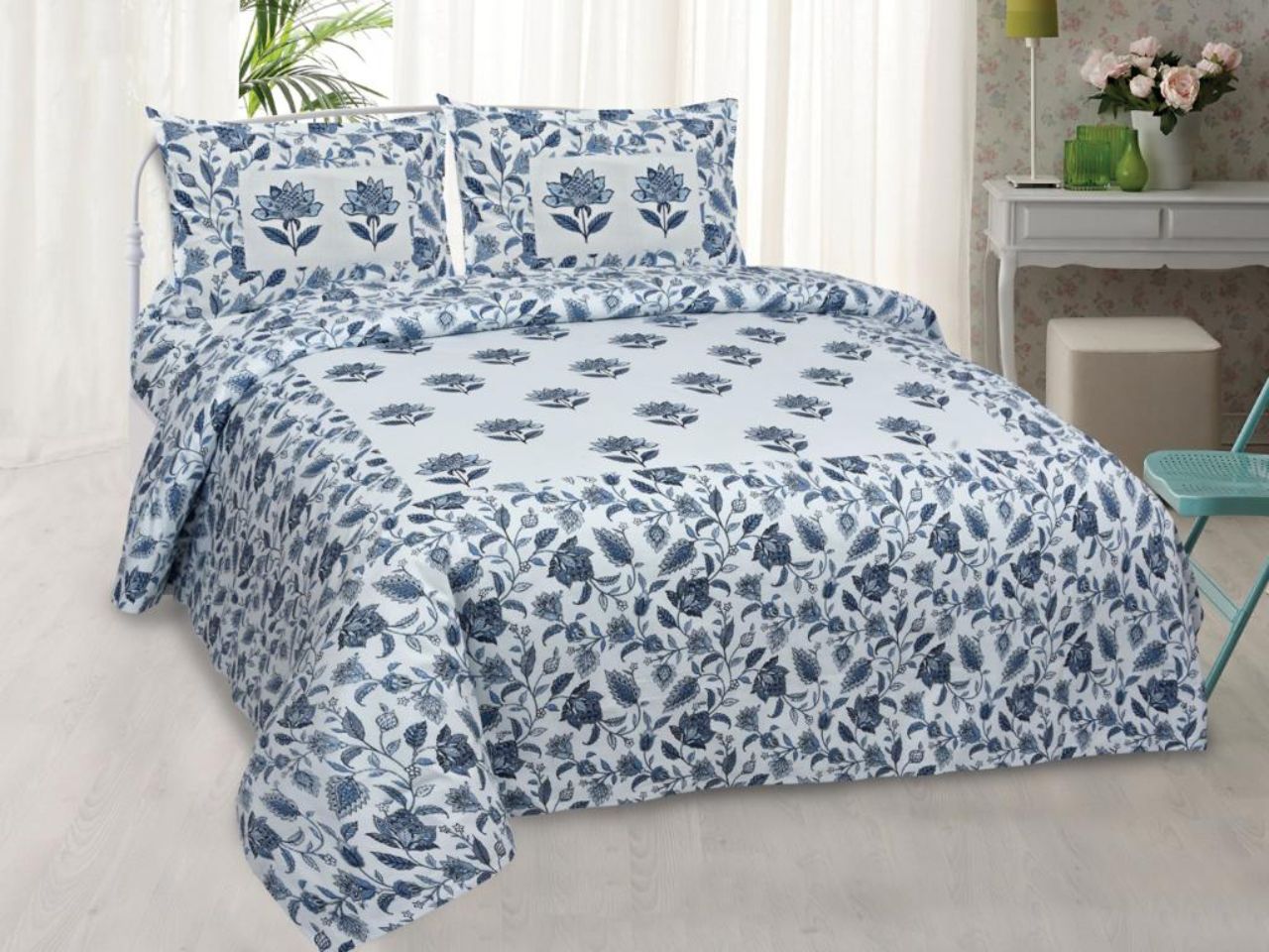 Very Beautiful & Designer White Base Light Blue Grey All Over Mughal Leavfy Flower Print XL 100*108  king Size Pure Cotton Bed Sheet