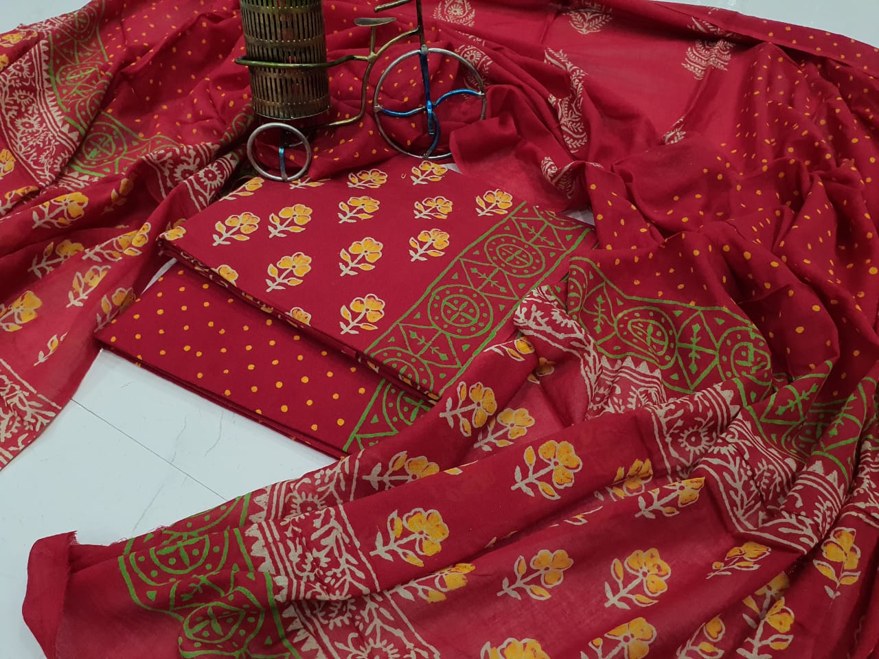 Red Flower Print Cotton Suit Set with Mul Cotton Duppatta