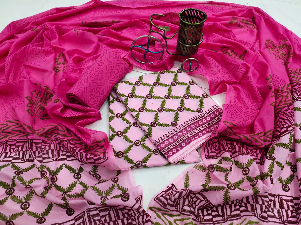 Pink Flower & Leaf Print Cotton Suit Set with Mul Cotton Duppatta