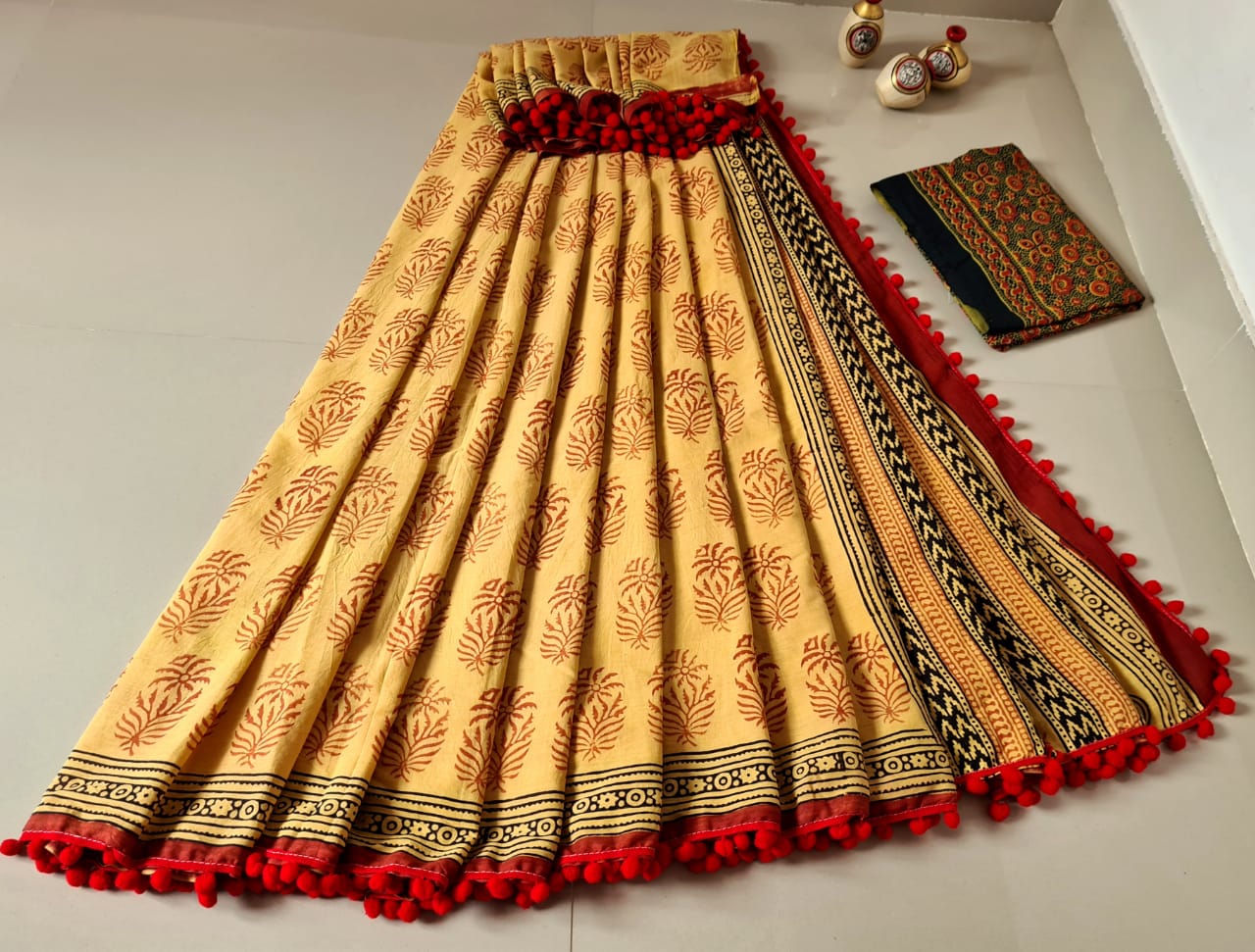 Yellow Flower Print Cotton Mul Mul Saree with Blouse and Pom Pom Lace